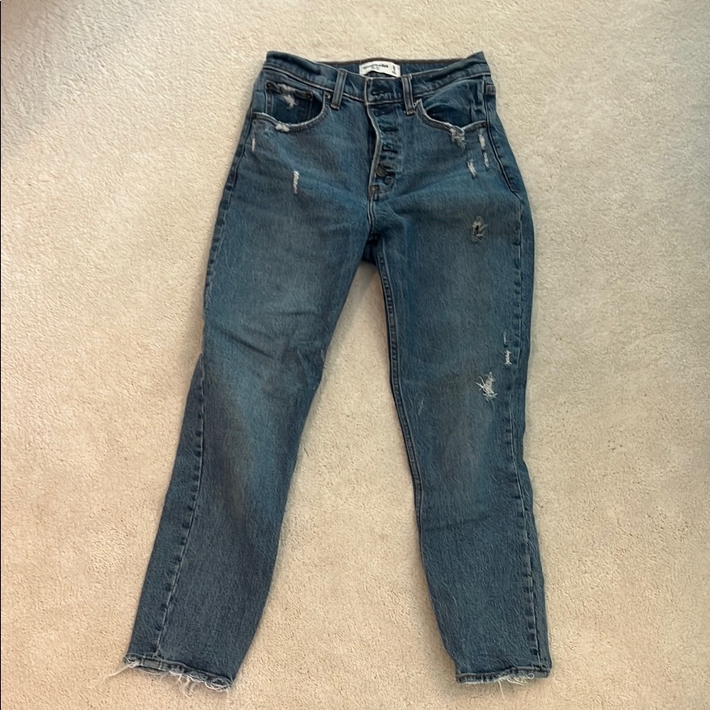 Abercrombie The Mom High Rise Jean